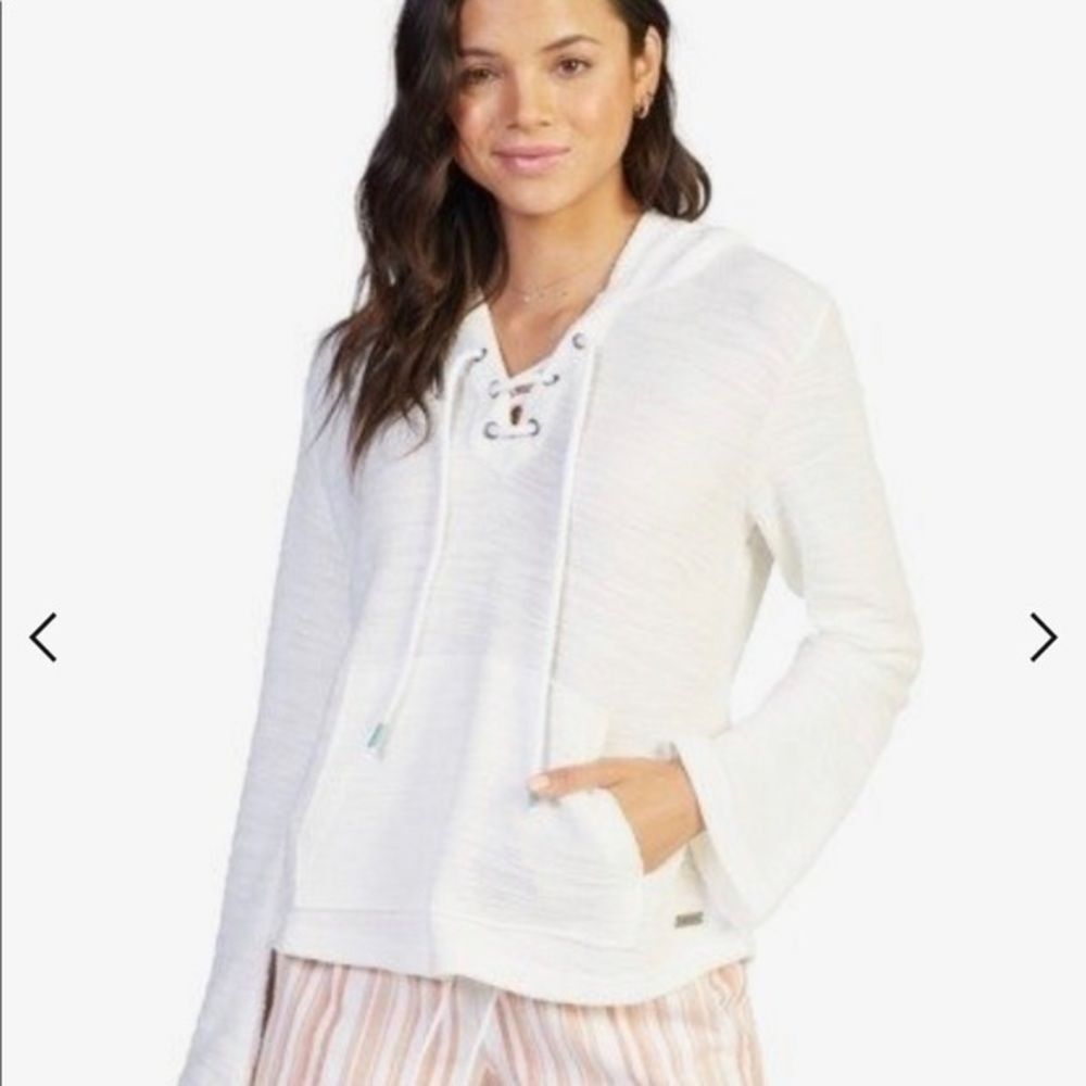 Roxy hooded pullover NWOT!